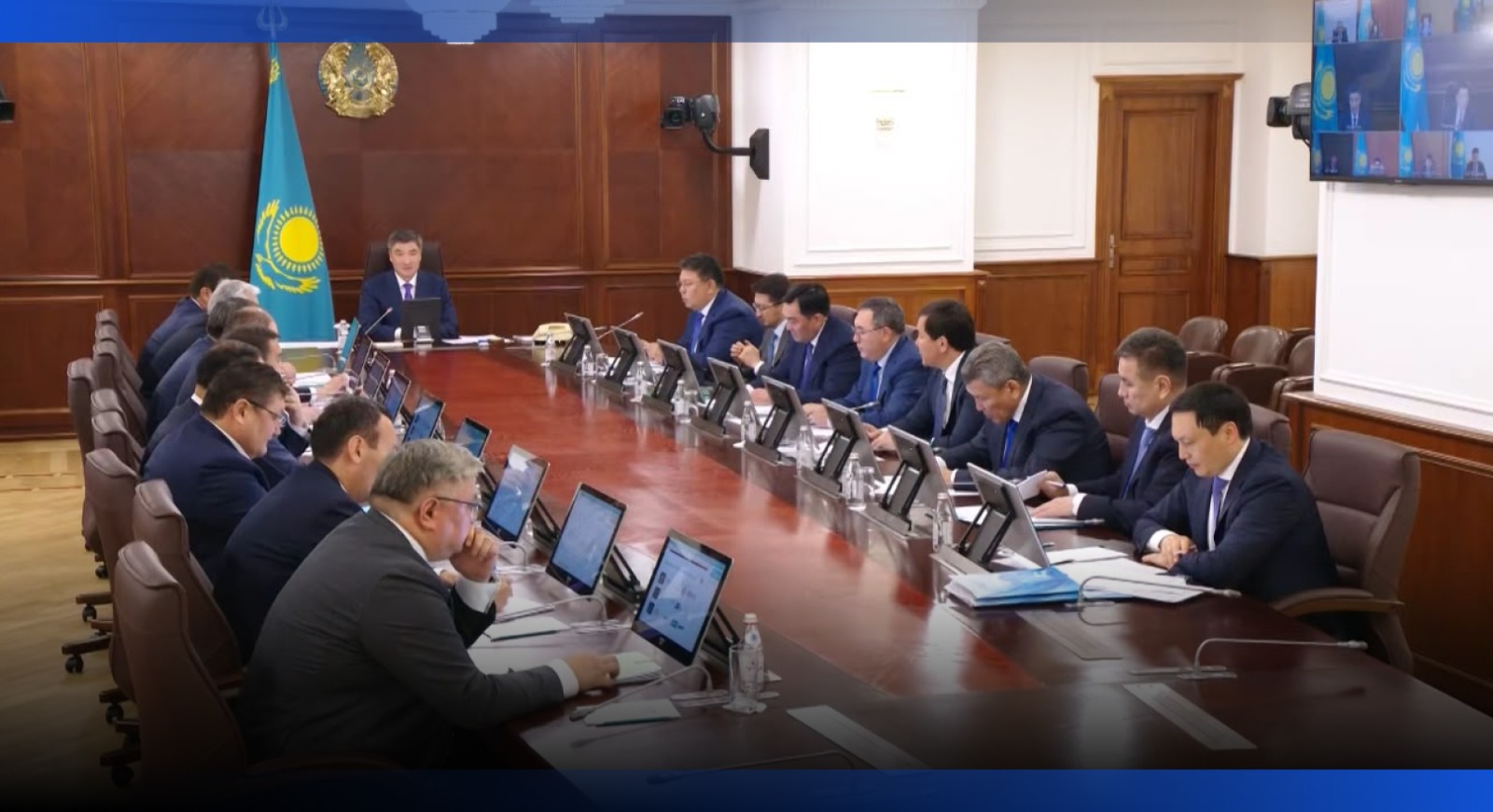 Image for Олжас Бектенов обязал акимов ускорить ремонт коммунальной инфраструктуры в регионах